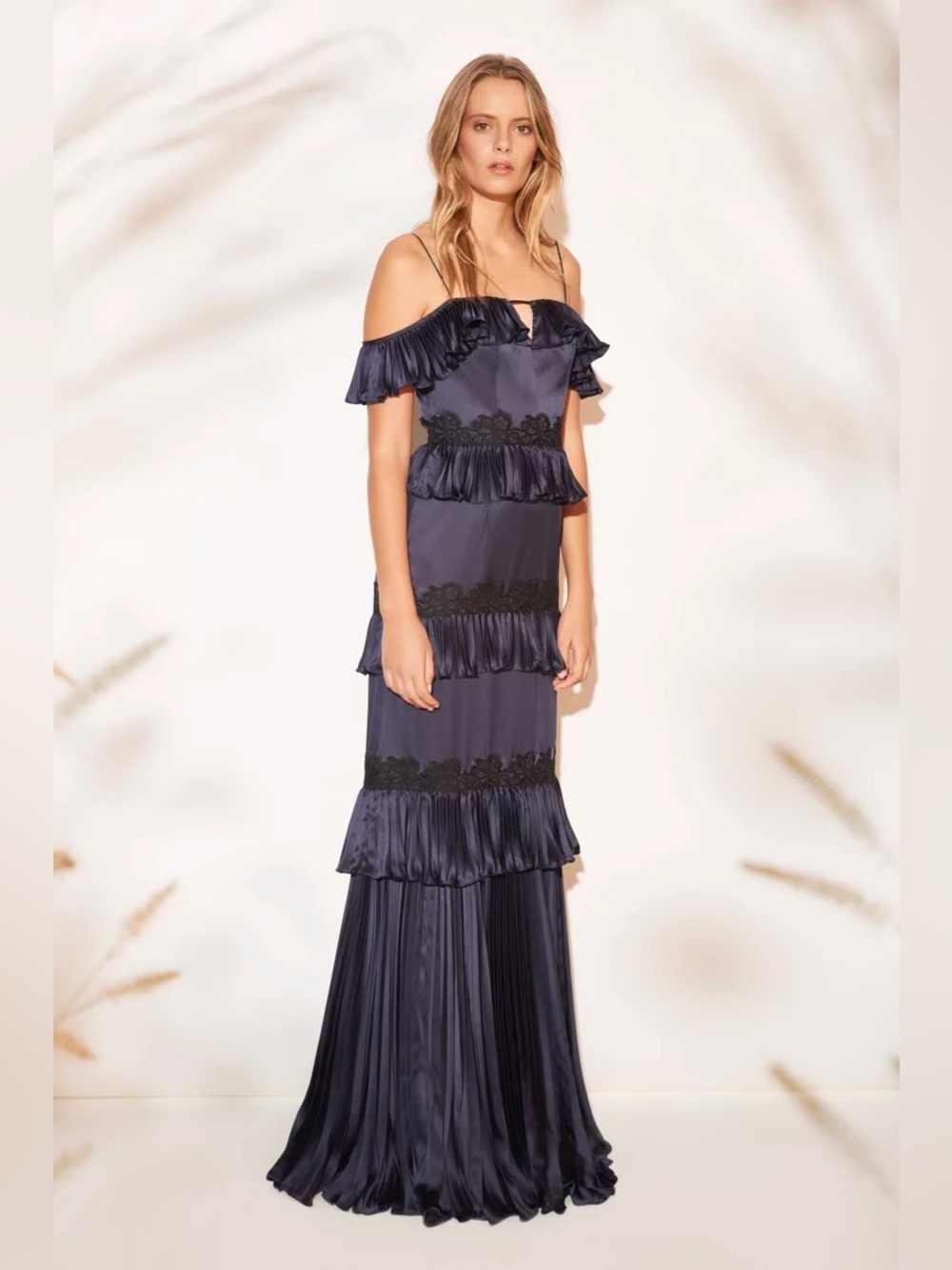 AMUR Ariel Gown in Navy Blue Sz XS